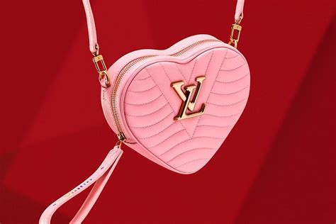 Louis Vuitton lv heart